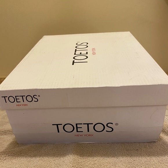 Toetos Brand New Black Suede Booties - Picture 8 of 8